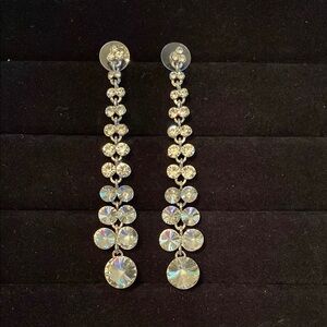 Elegant Silver Crystal Drop Earrings